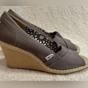 TOMS Women's Taupe Wedge Shoes